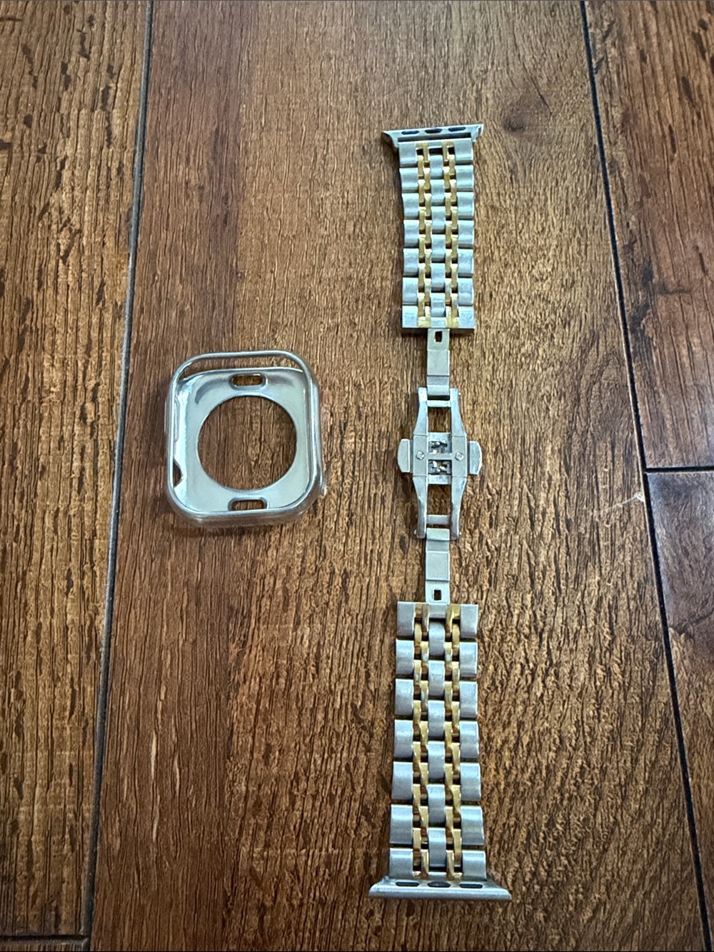 Apple Two-Tone Silver and Gold Stainless Steel Watch Band with Matching Case